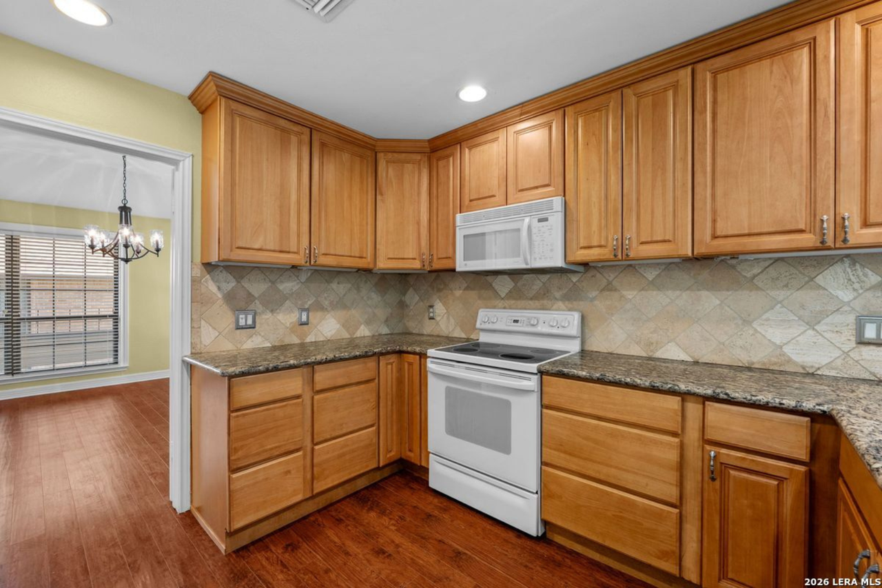 3605 Hidden Dr #F4 - Photo 7 of 20