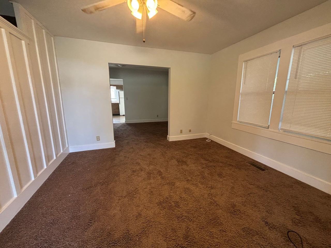 2216 Roanoke Rd - Photo 3 of 8