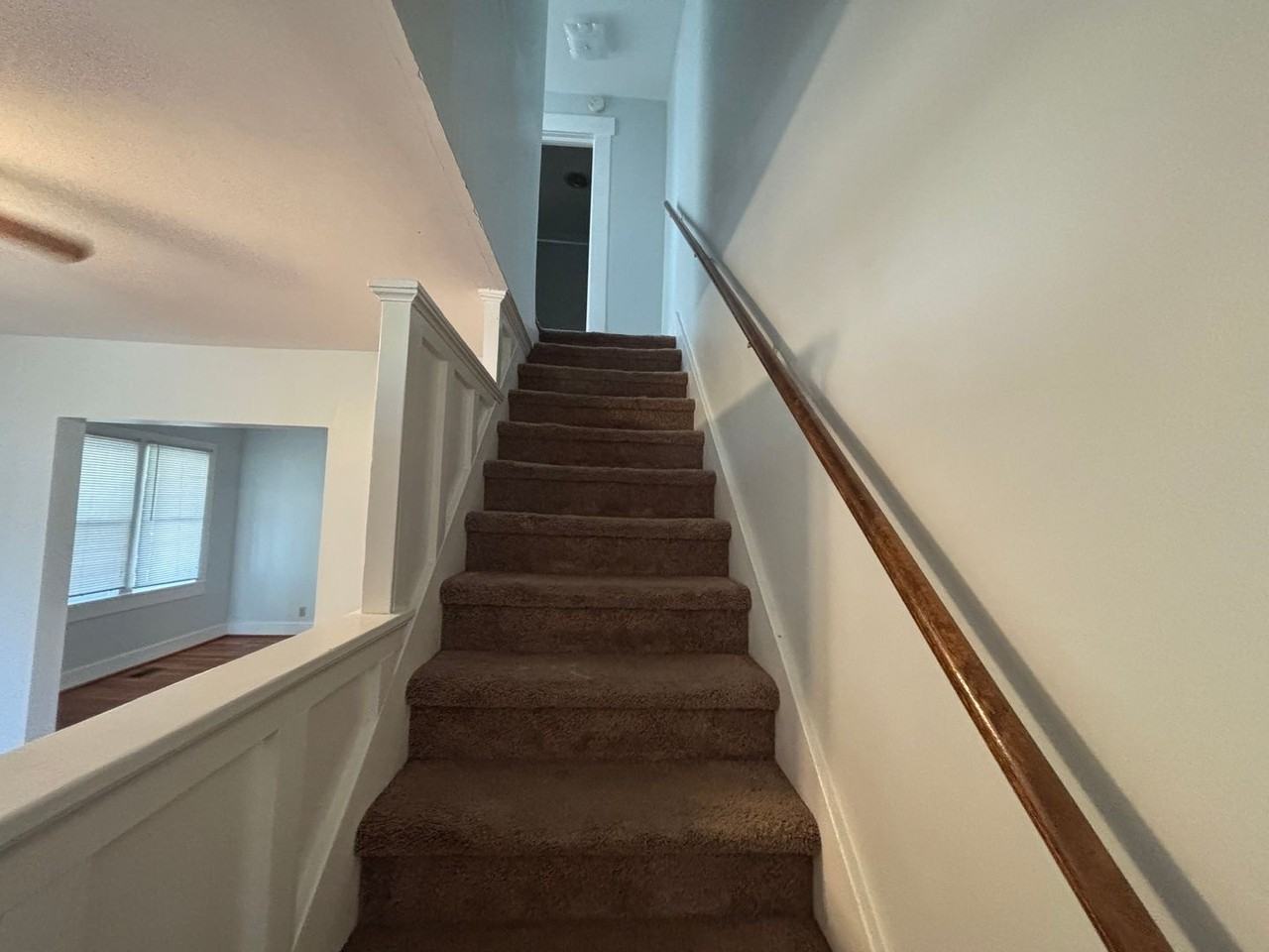 2216 Roanoke Rd - Photo 4 of 8