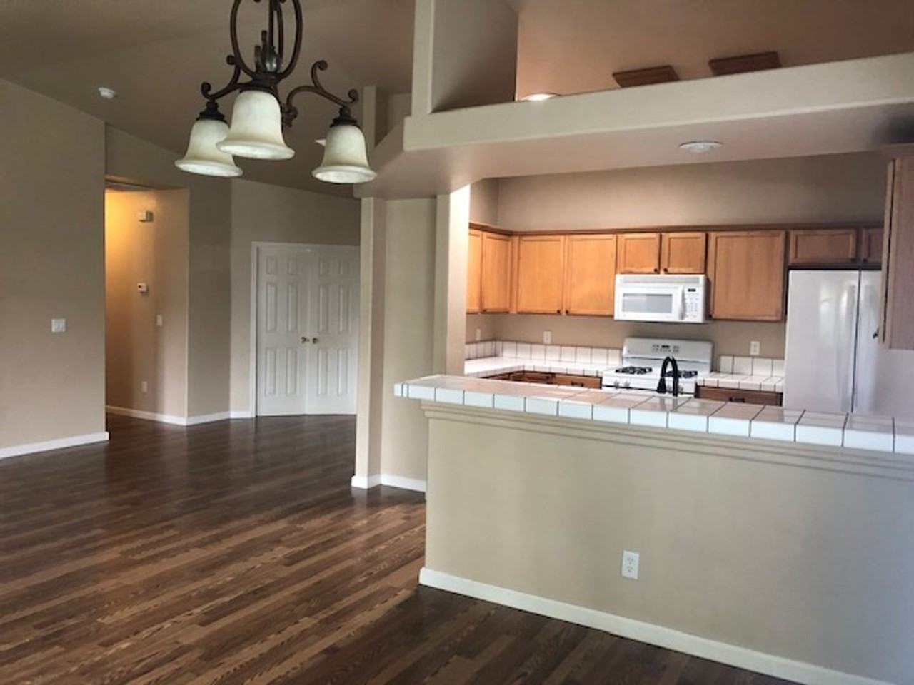 1343 E Marion Russell Dr - Photo 3 of 21