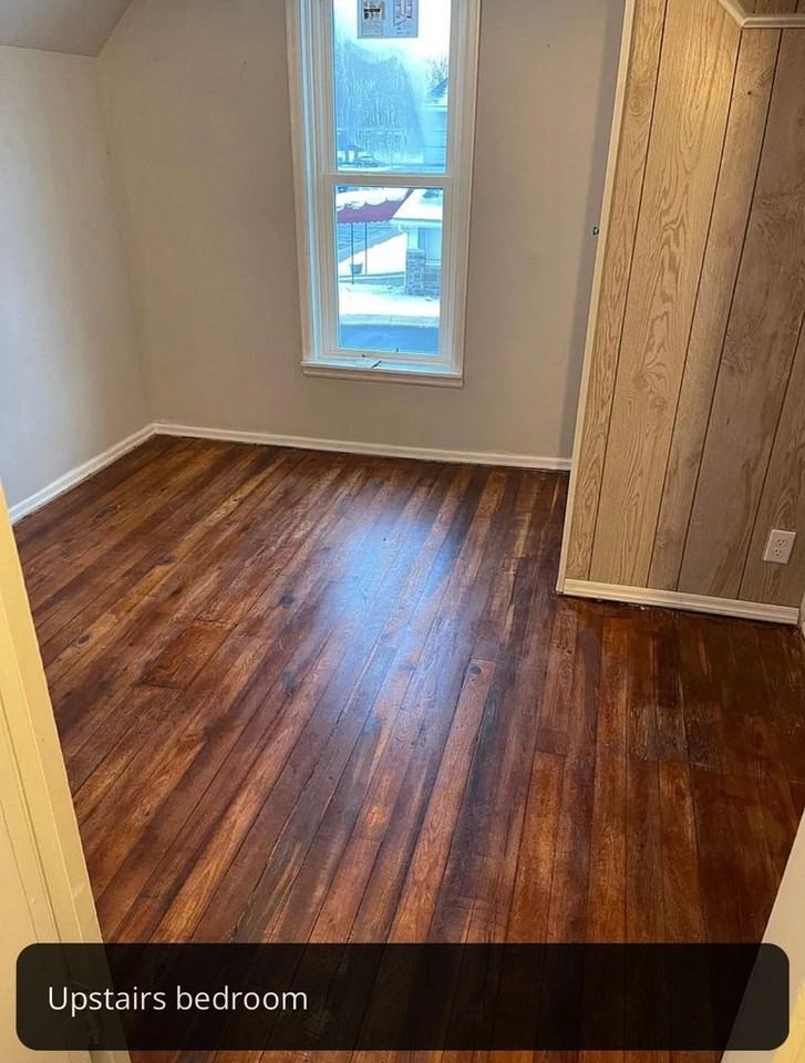 8213 S Walnut St - Photo 2 of 12