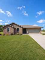 featured image of 842 W Lorenza Dr