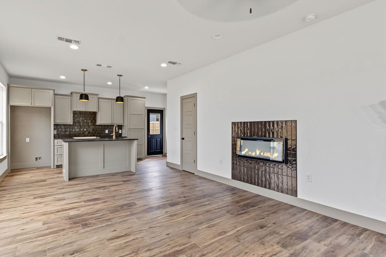5812 Cooks Ln - Photo 4 of 25