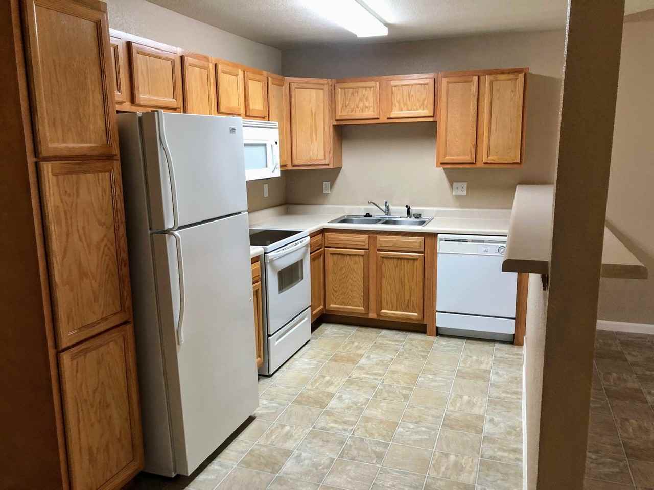 20938B Homer St - Photo 4 of 12