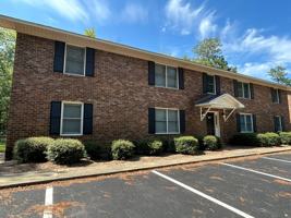 featured image of Hackberry Apartments