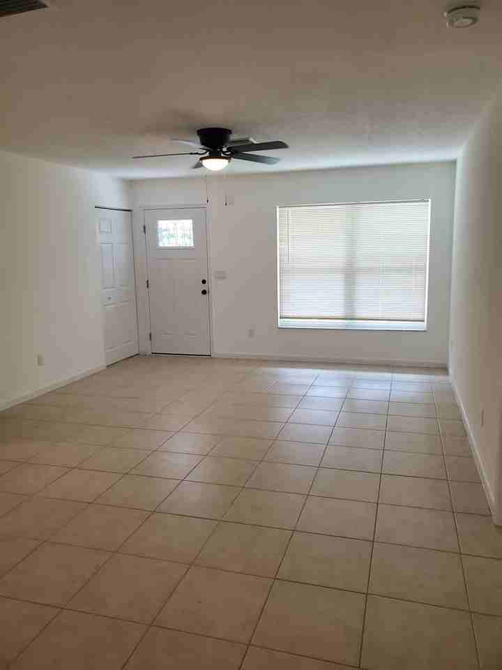 4217 Drummond Ave - Photo 4 of 14
