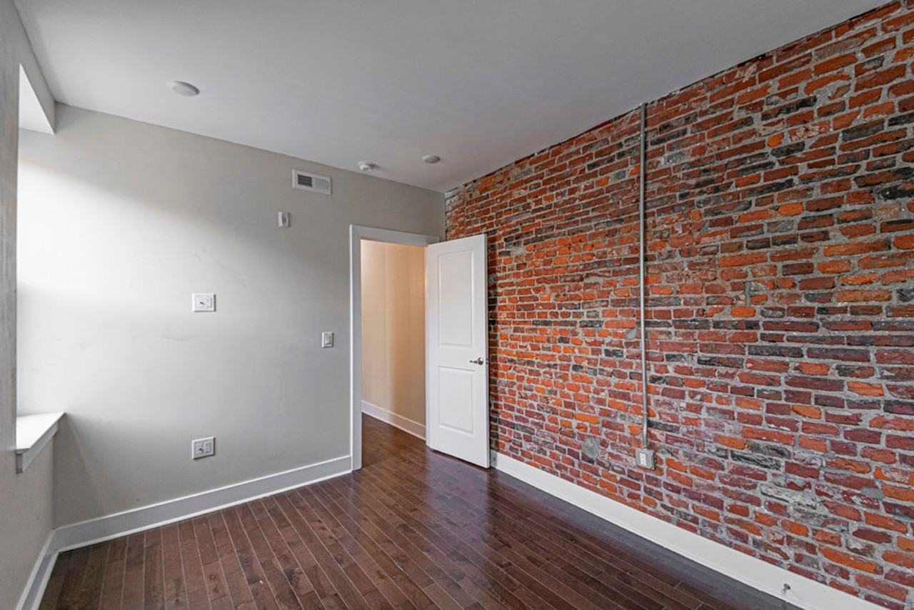 2061 South St - Photo 5 of 12