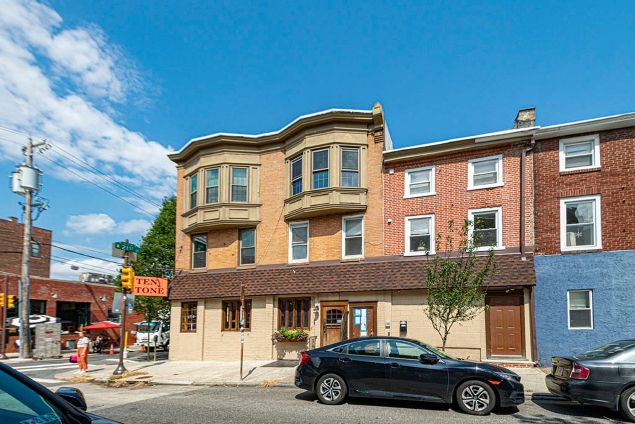 2061 South St - Photo 7 of 12