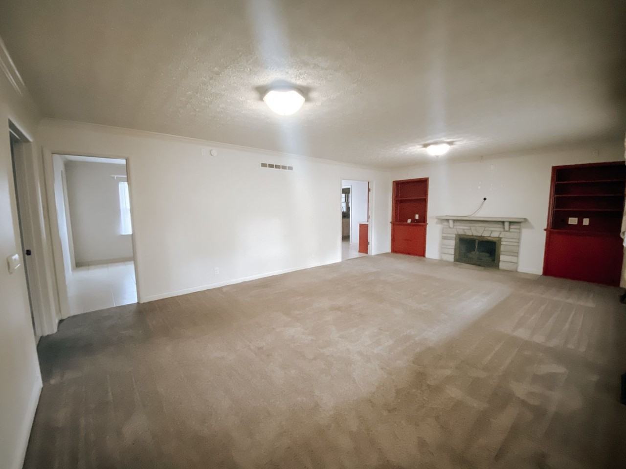 715 Meridian St - Photo 6 of 15