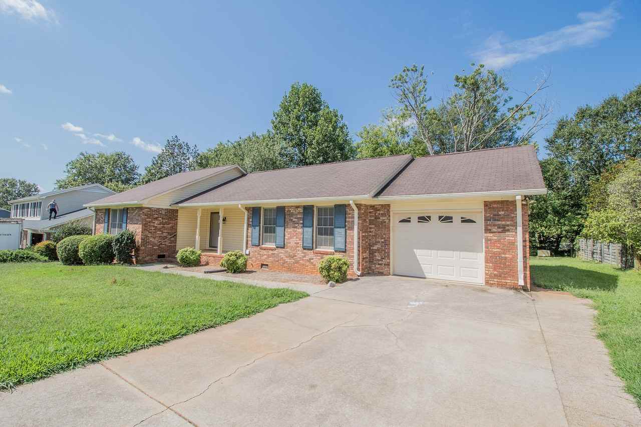 102 Ticonderoga Dr - Photo 2 of 18