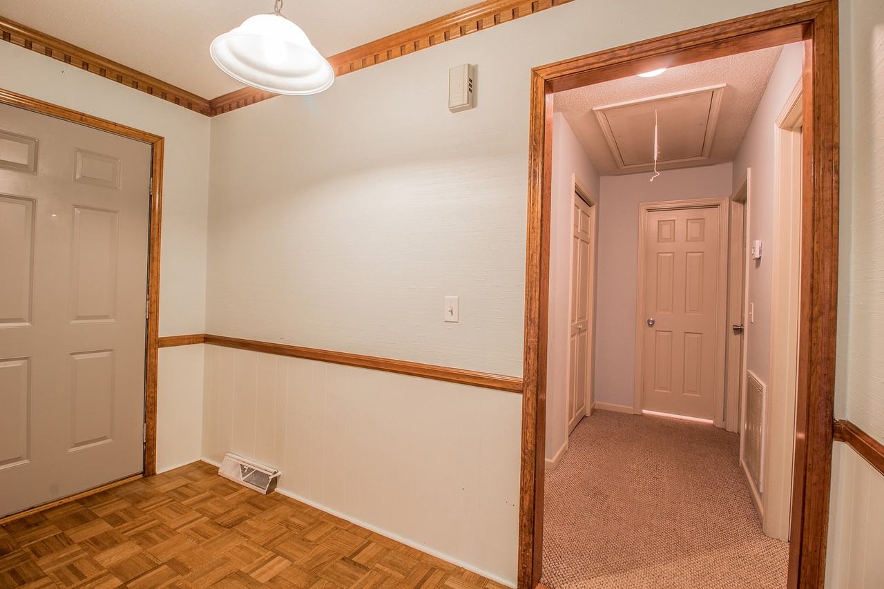 102 Ticonderoga Dr - Photo 5 of 18