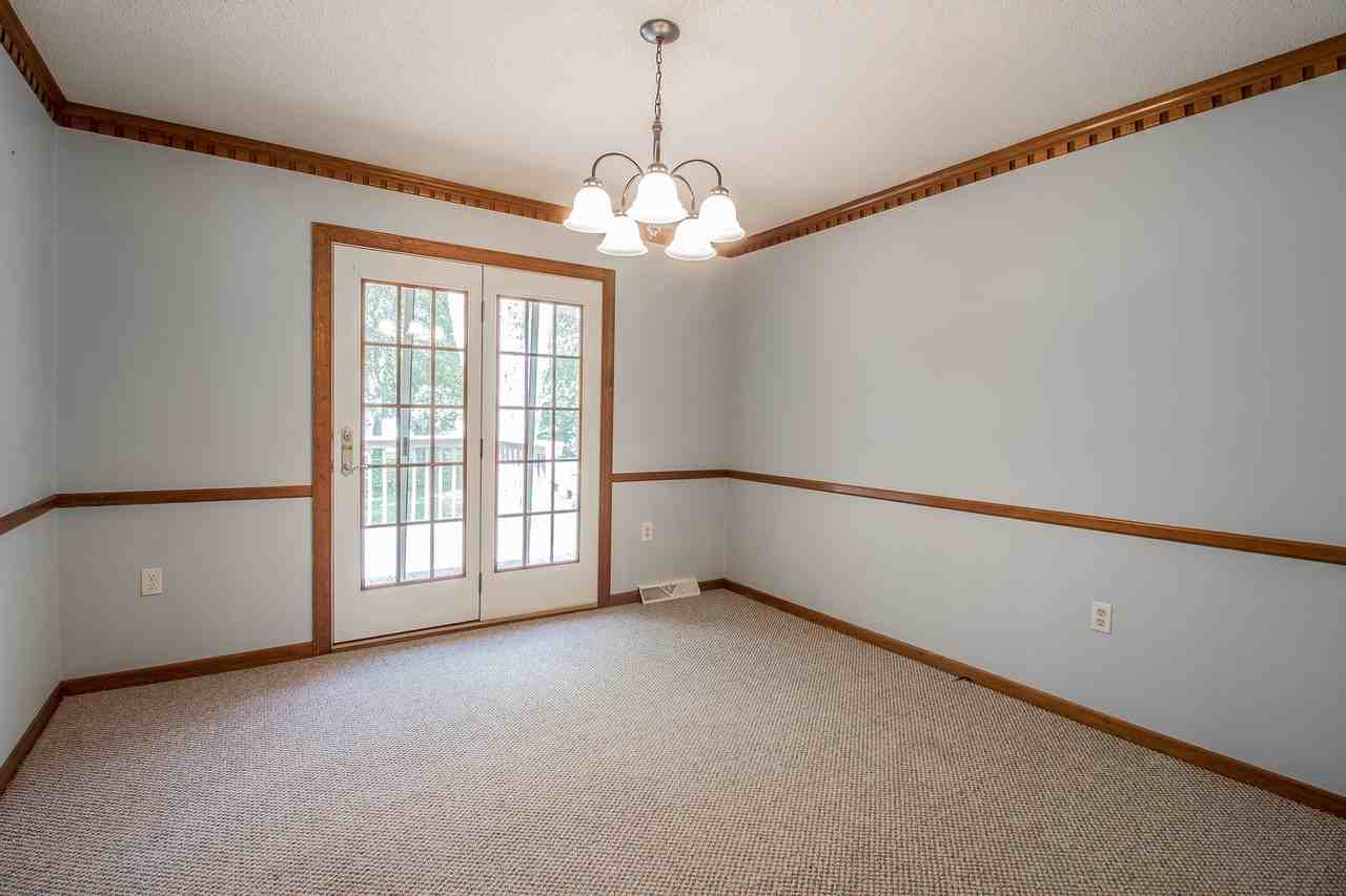 102 Ticonderoga Dr - Photo 7 of 18