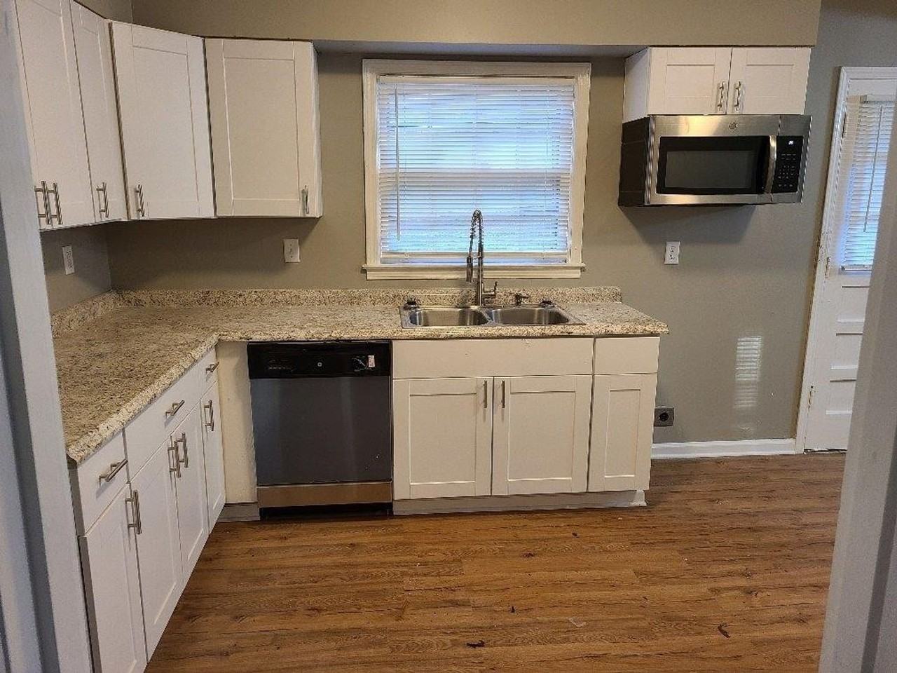 3804 Joest Dr - Photo 4 of 11