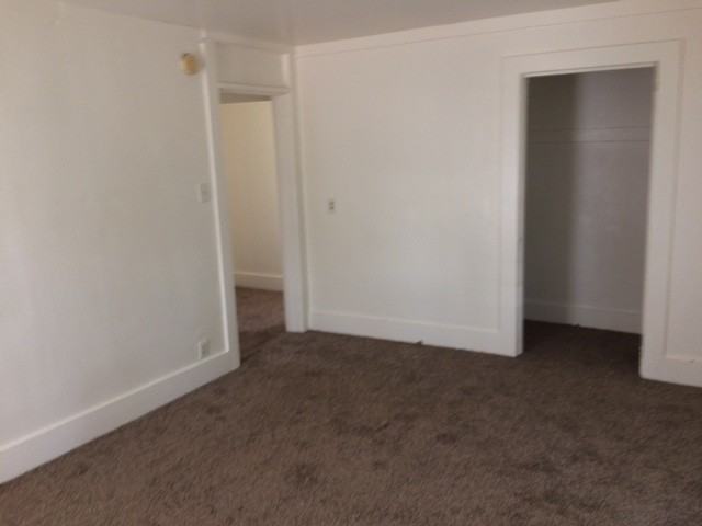 1611 Cass St - Photo 4 of 11