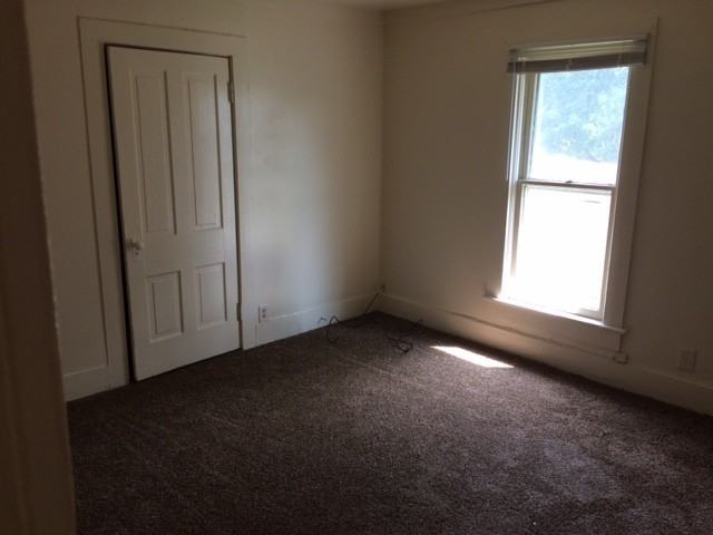 1611 Cass St - Photo 5 of 11