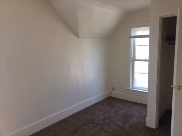 1611 Cass St - Photo 7 of 11