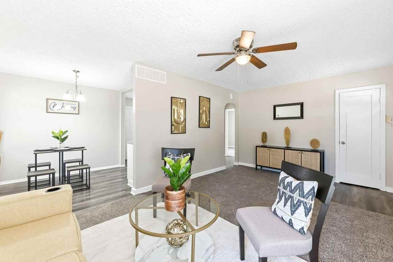 2130 S Victoria St - Photo 3 of 12