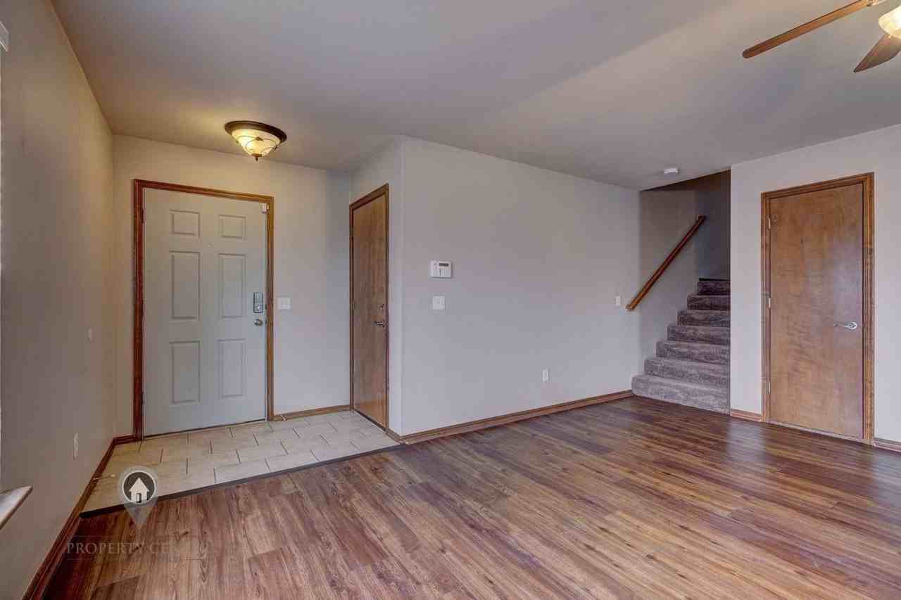 11150 Sw 5th St - Photo 4 of 38