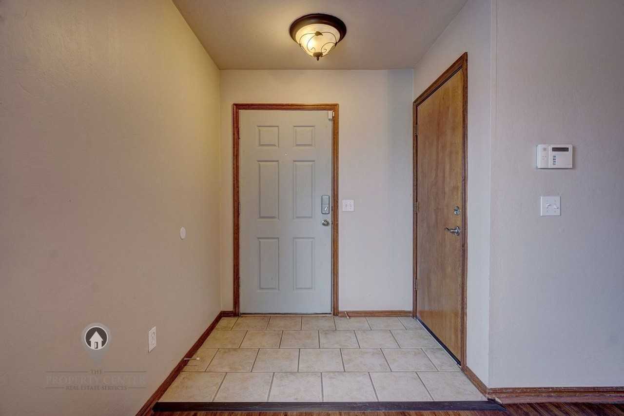 11150 Sw 5th St - Photo 5 of 38