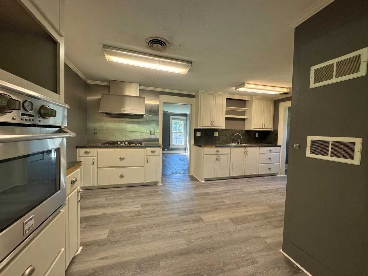 6201 N Park Rd - Photo 3 of 11
