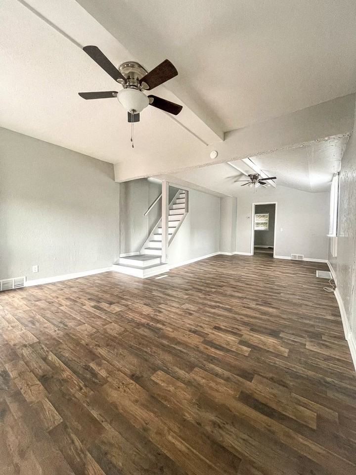 310 Marlow St - Photo 2 of 17