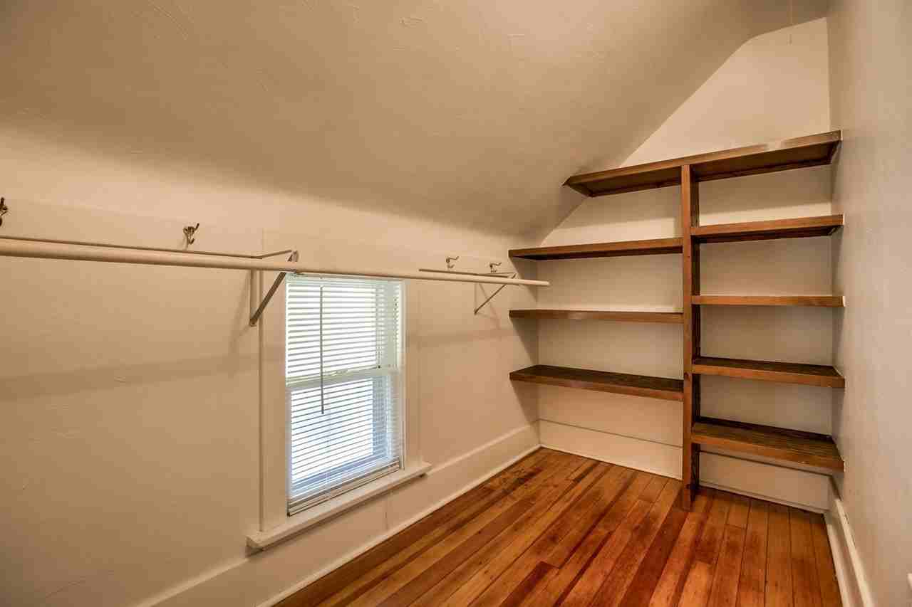 1327 S 13th St - Photo 7 of 22
