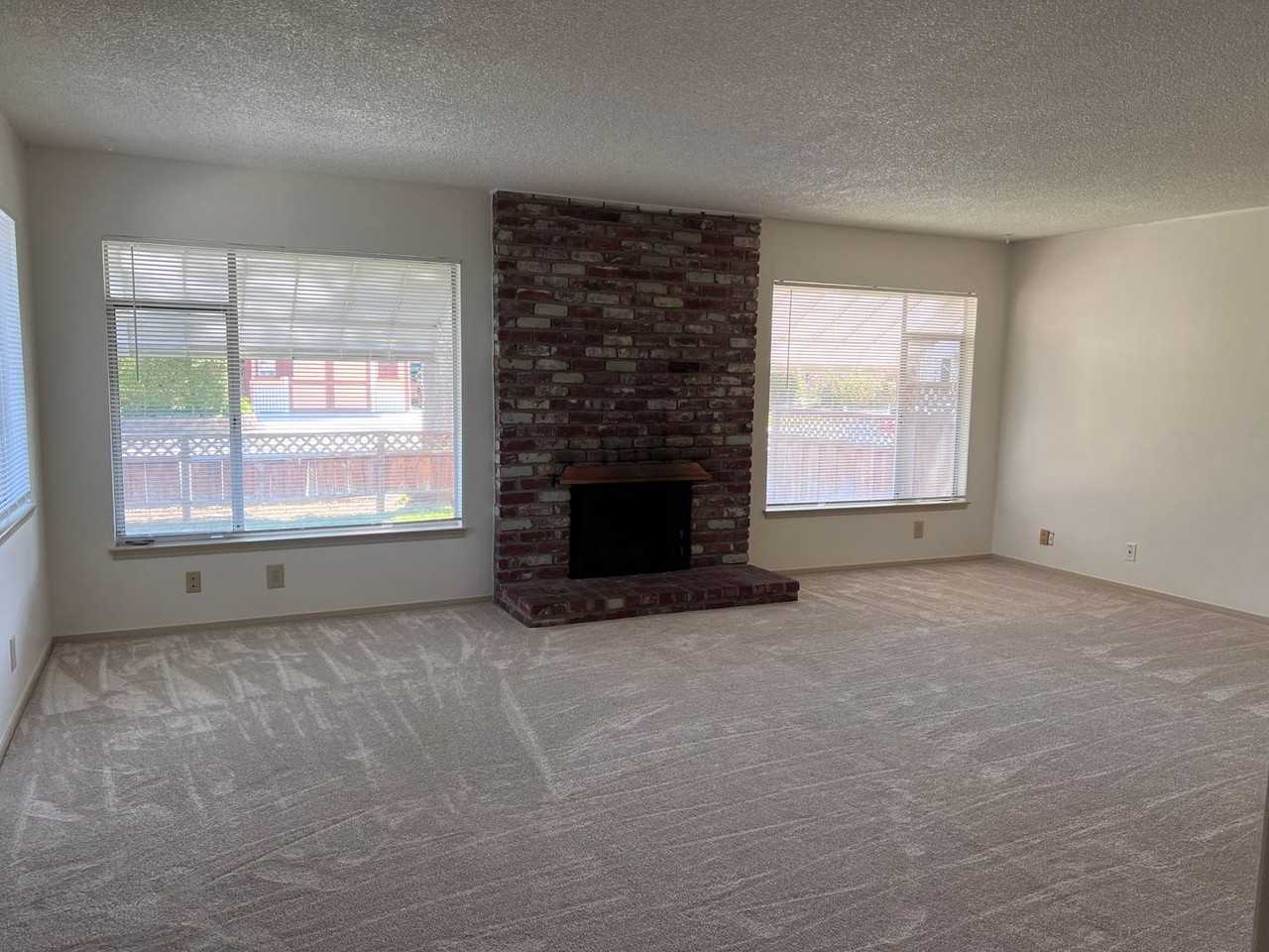 1655 Catherine St - Photo 6 of 24
