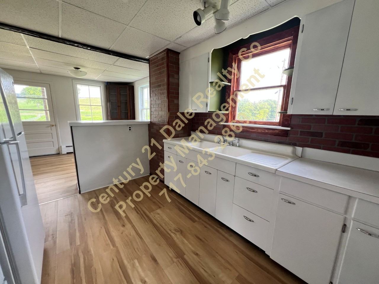 1350 Craley Rd - Photo 3 of 21