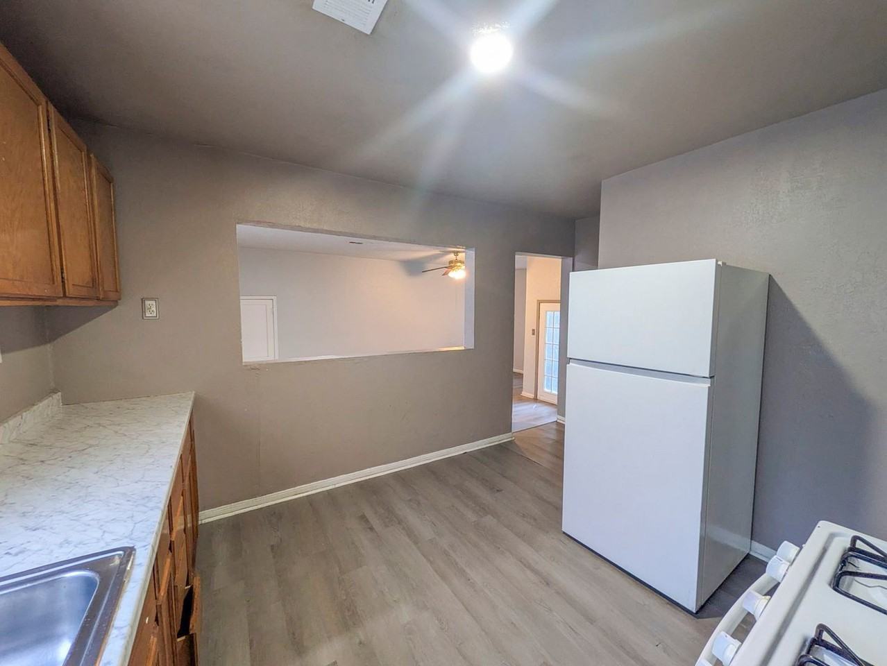 3885 Park St - Photo 5 of 25