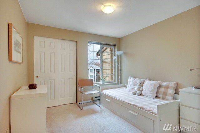 22810 30th Ave S - Photo 7 of 20