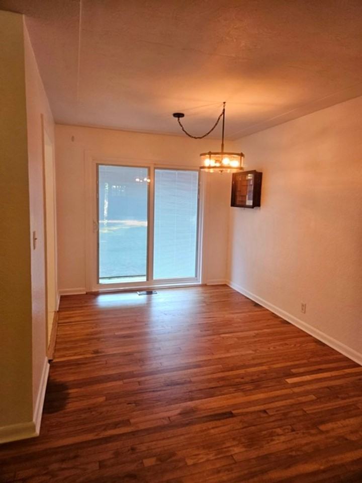 750 Menlo Dr N - Photo 7 of 22