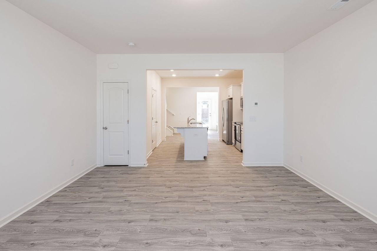 985 Anchor Way - Photo 2 of 20
