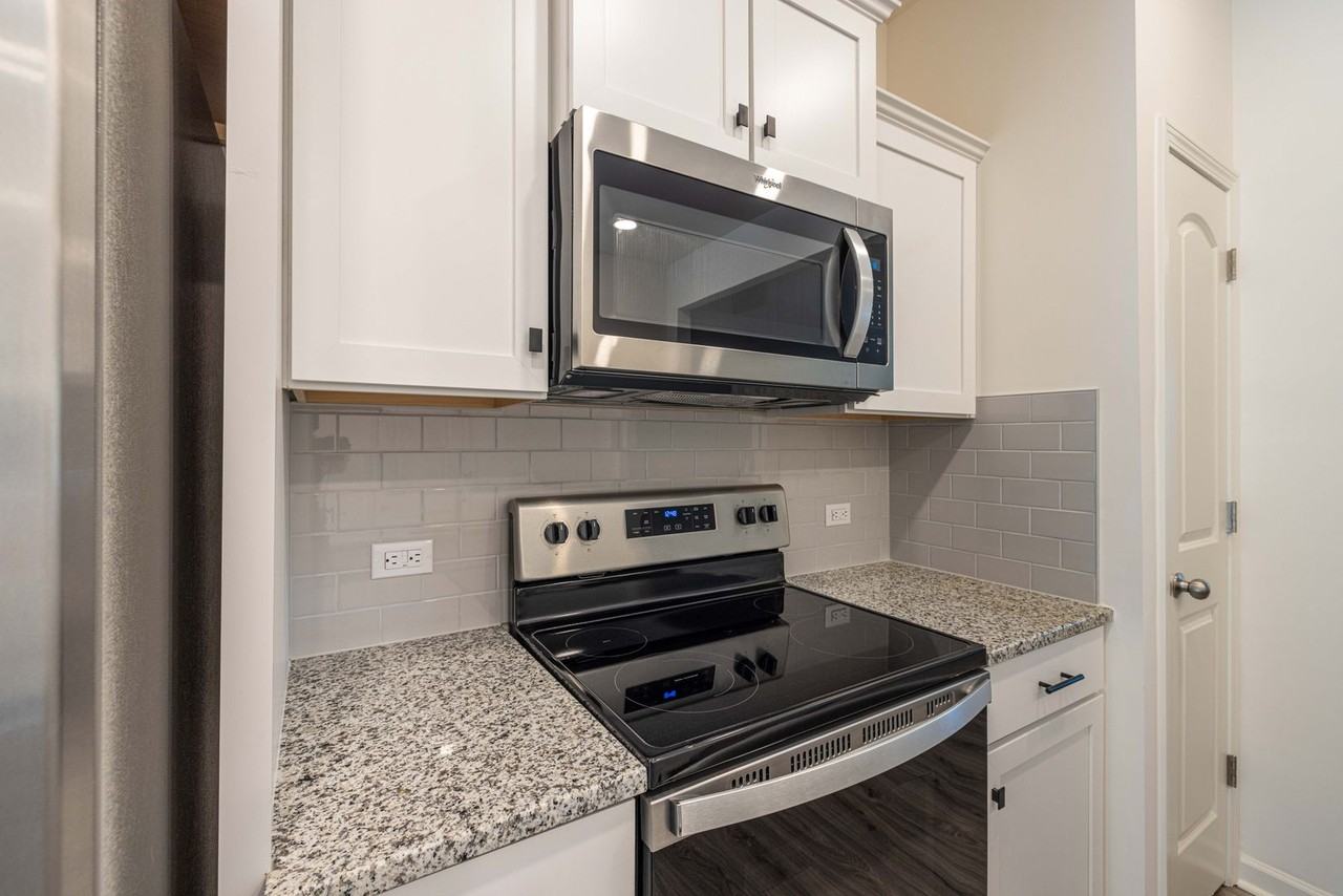 985 Anchor Way - Photo 7 of 20