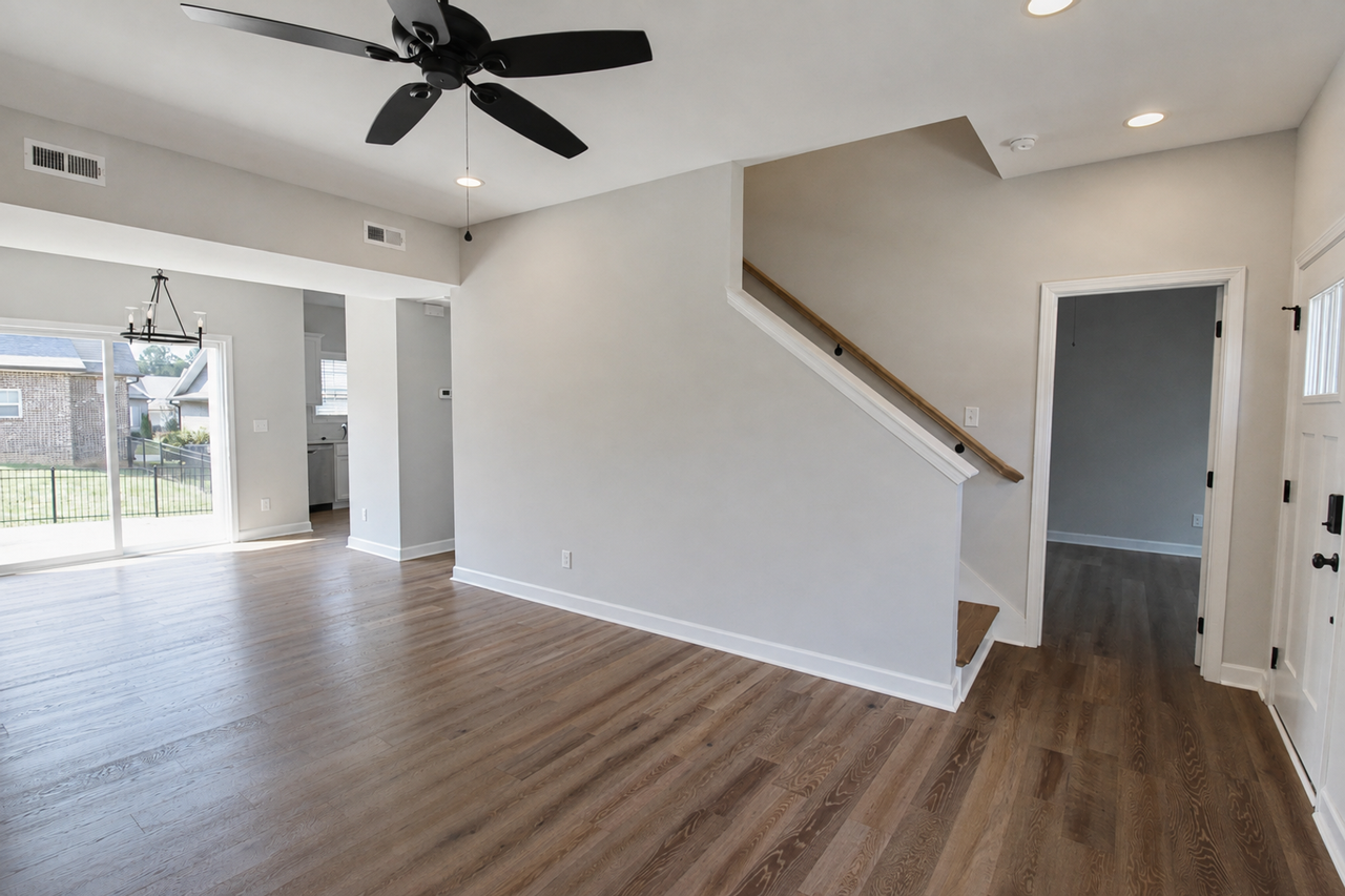 1429 Village Loop - Photo 3 of 34