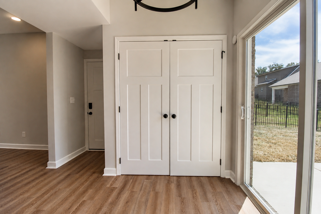1429 Village Loop - Photo 7 of 34