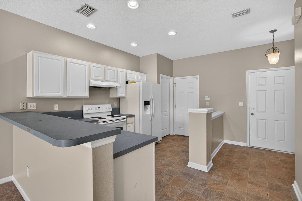 1572 Biscayne Bay Dr - Photo 3 of 23