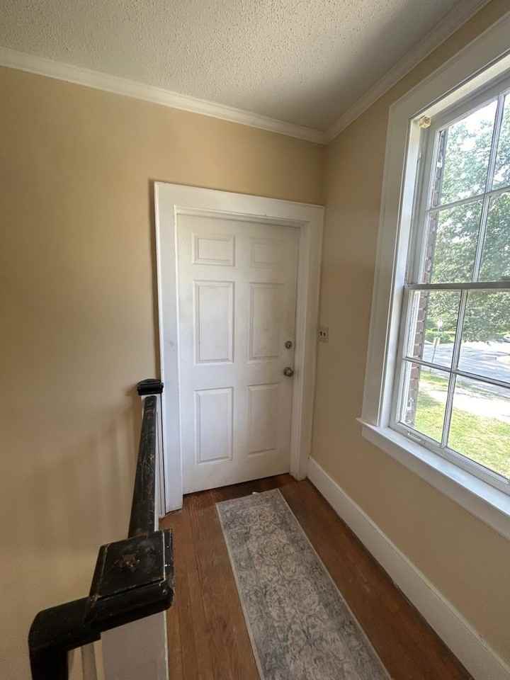 128 S Edisto Ave - Photo 3 of 31