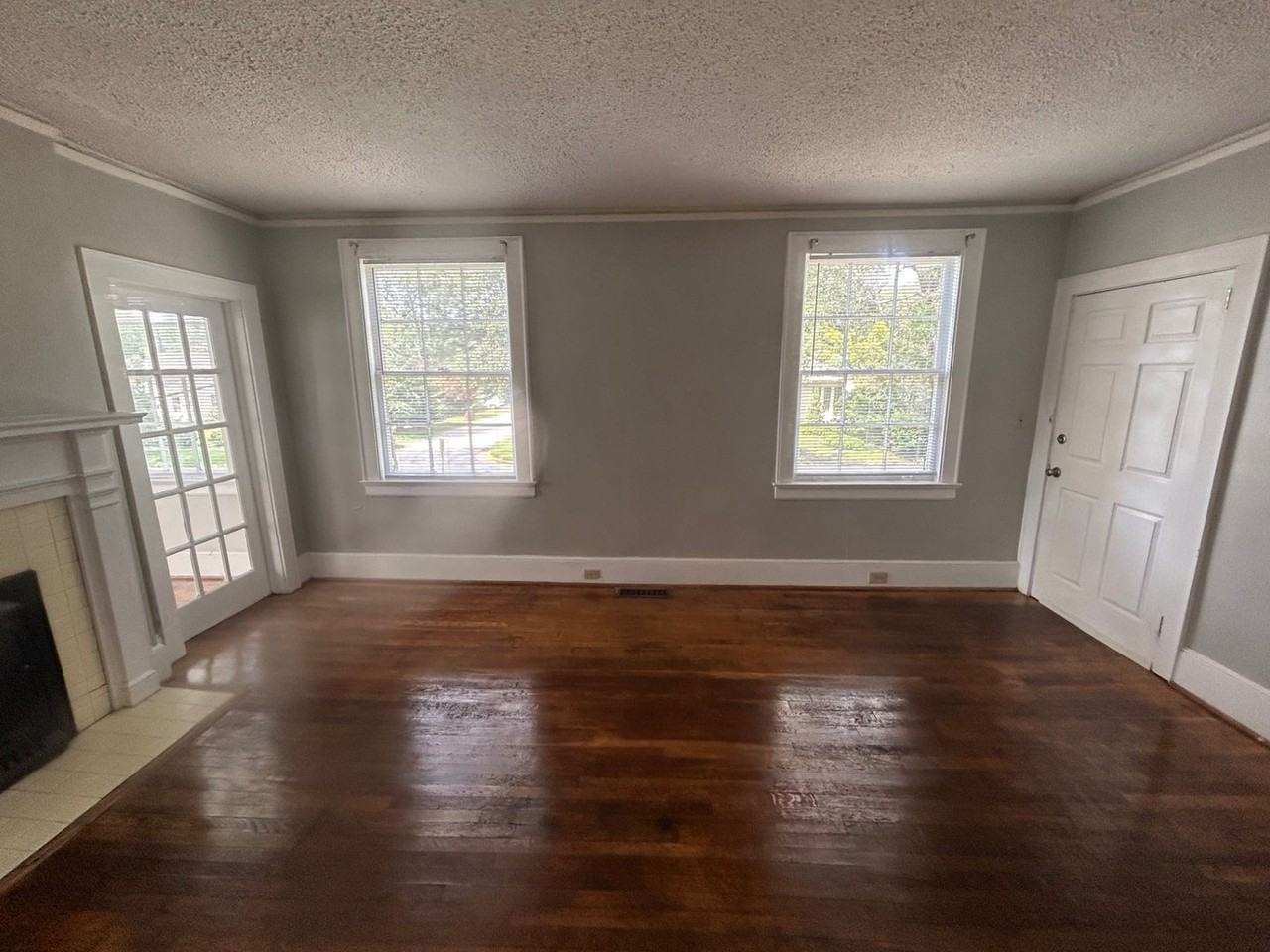 128 S Edisto Ave - Photo 5 of 31