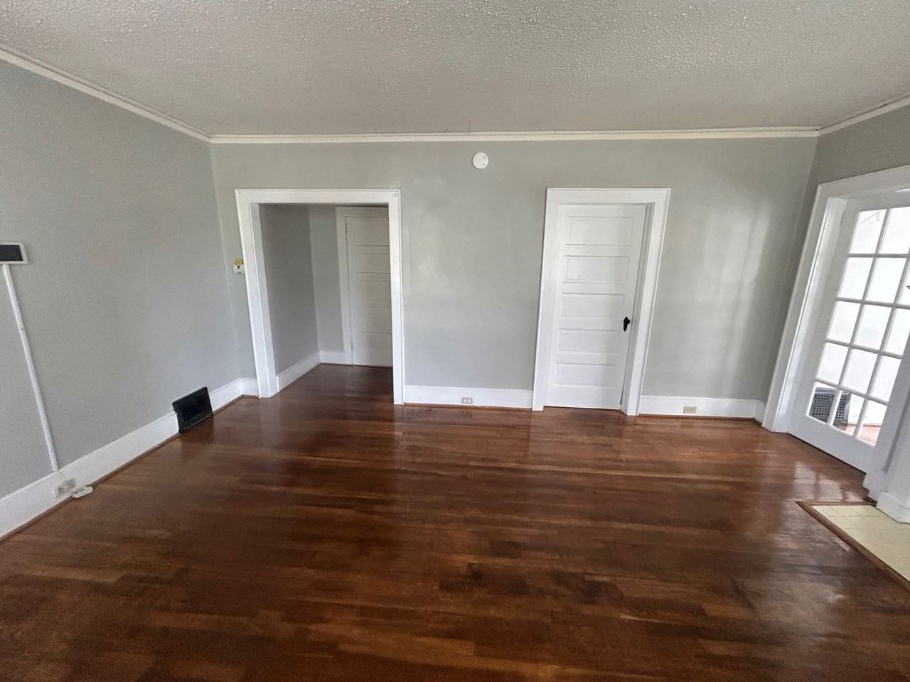 128 S Edisto Ave - Photo 7 of 31
