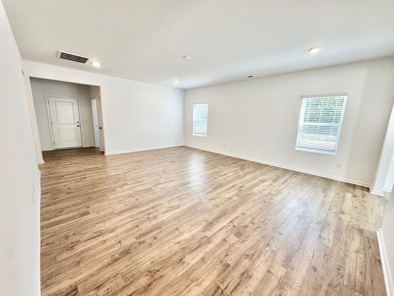 107 Cougar Ln - Photo 5 of 14