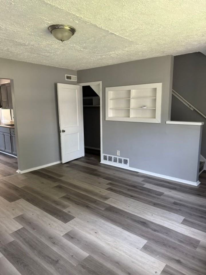 908 N Central Dr - Photo 4 of 9