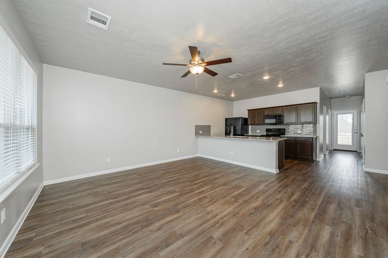 1143 Trellis Pass #ASH - Photo 6 of 50