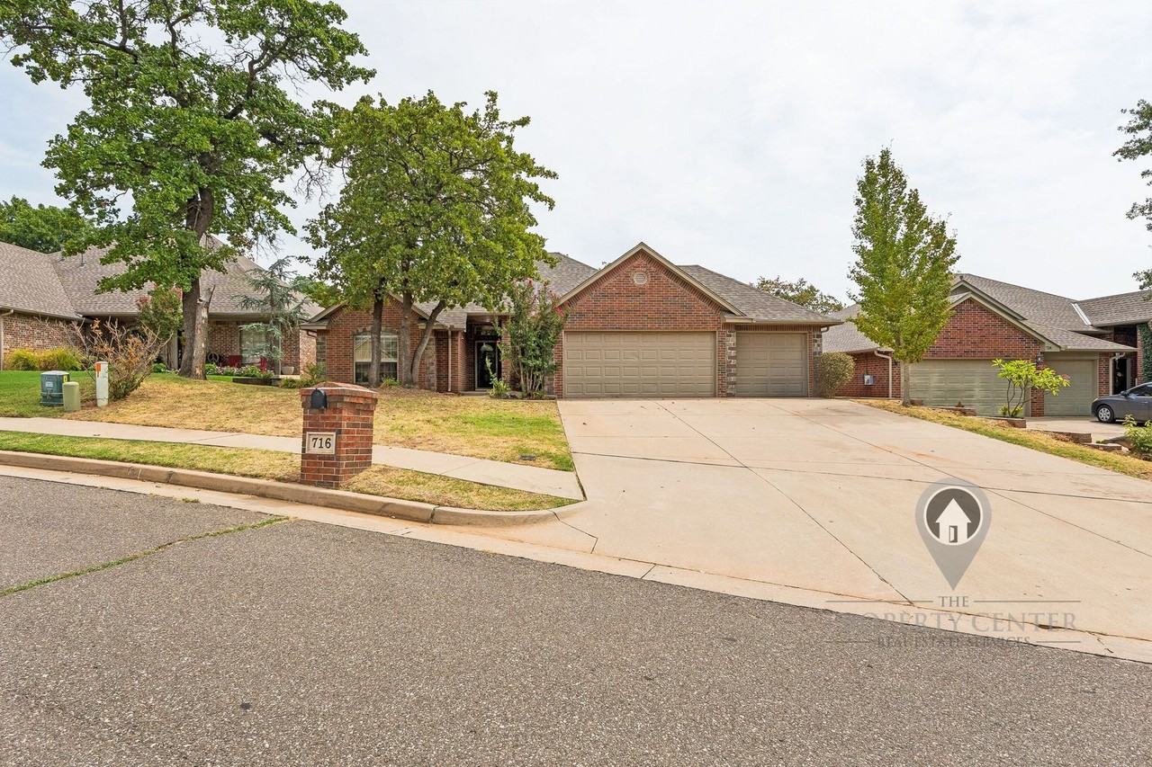 716 Tuscany Way - Photo 2 of 50