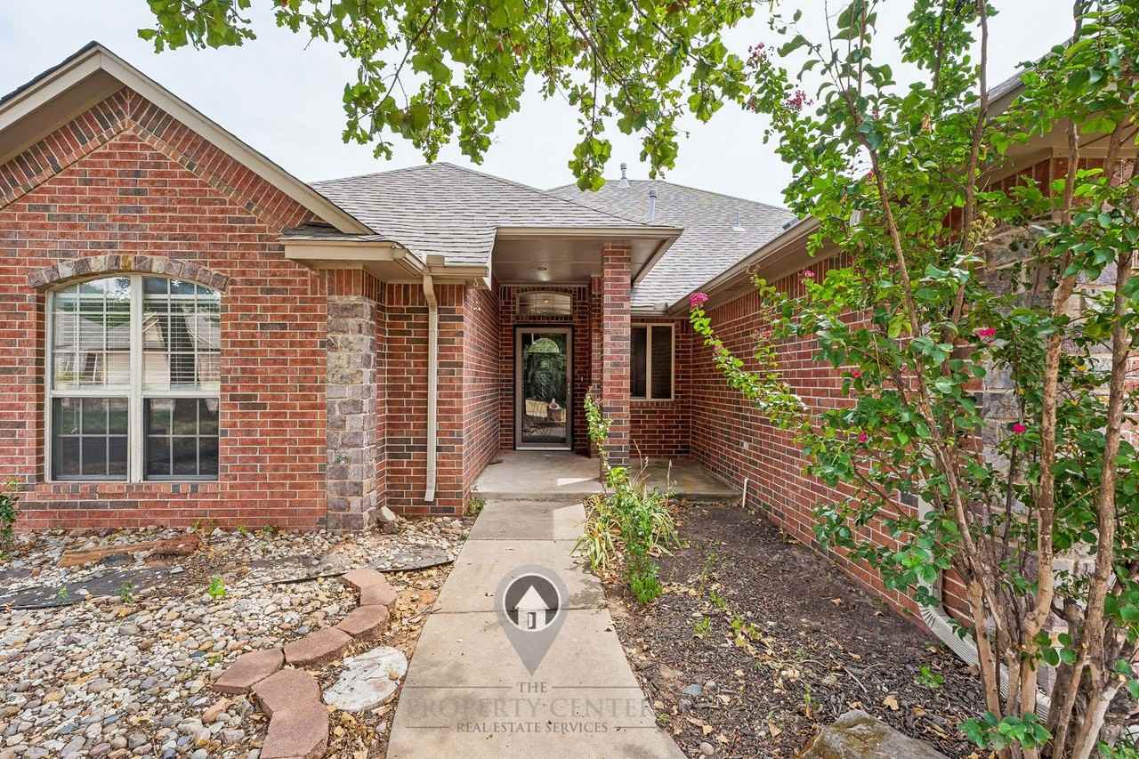 716 Tuscany Way - Photo 4 of 50