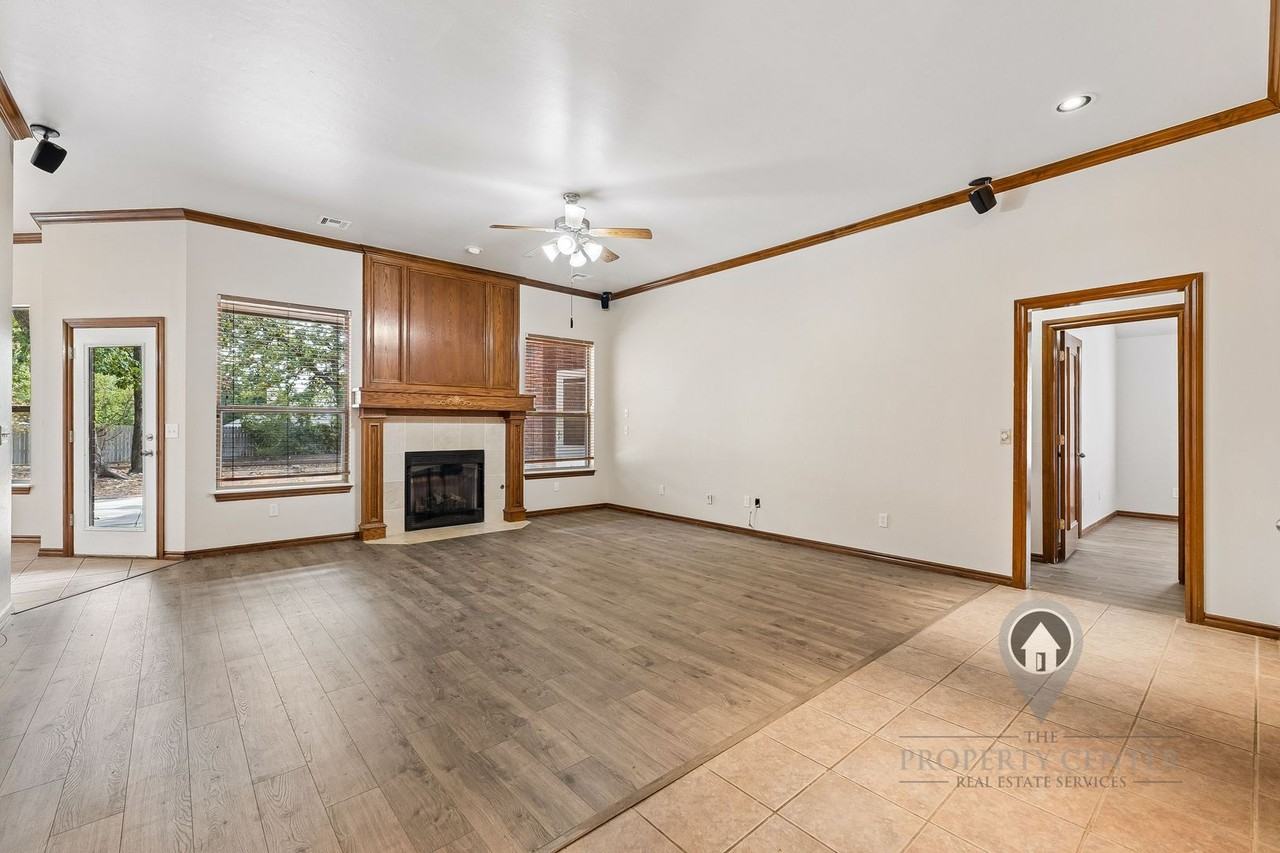 716 Tuscany Way - Photo 6 of 50