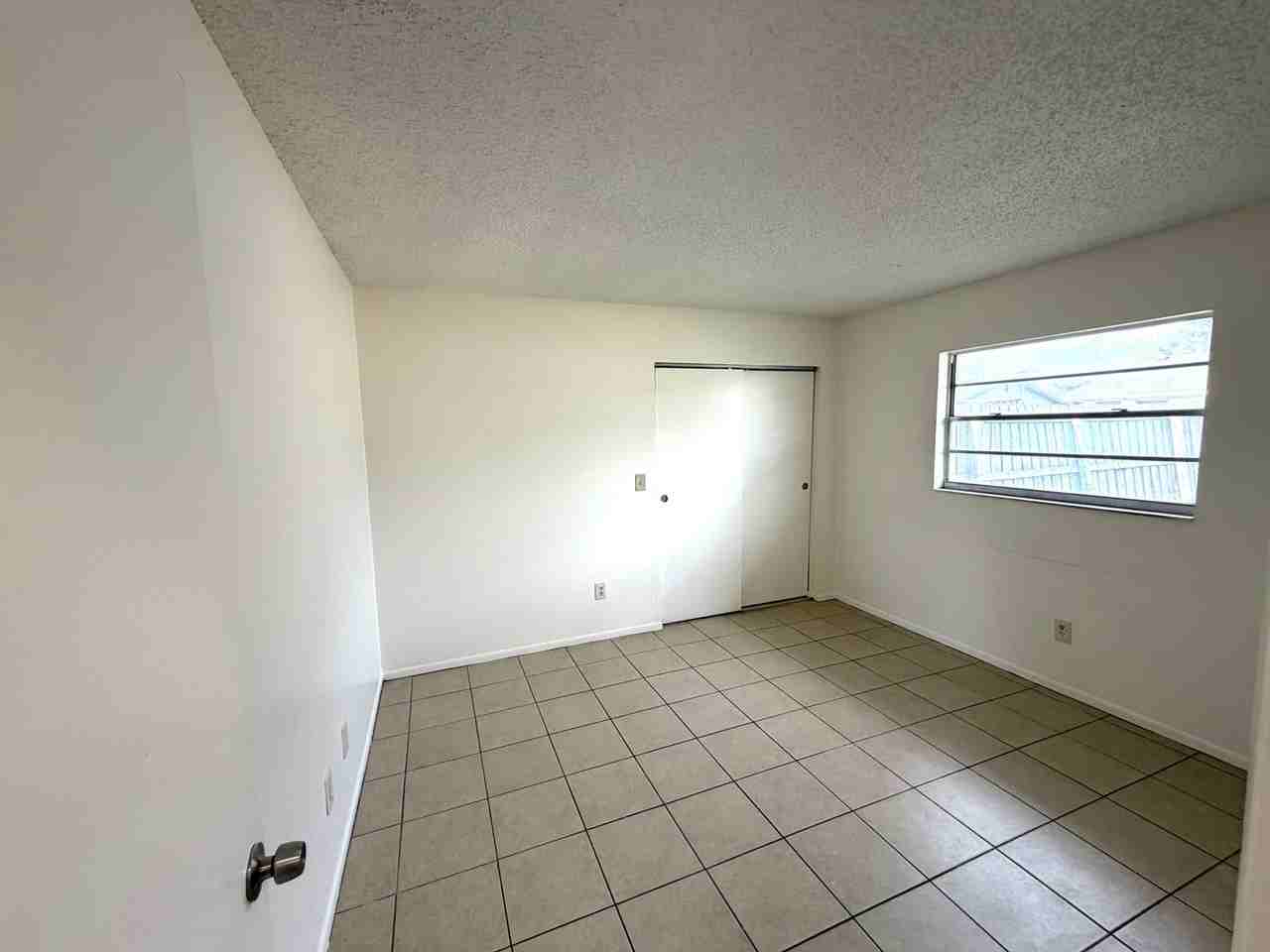 4026 61st St W - Photo 7 of 14
