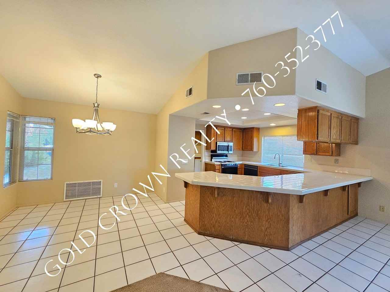 2402 Lenrey Ave - Photo 2 of 19