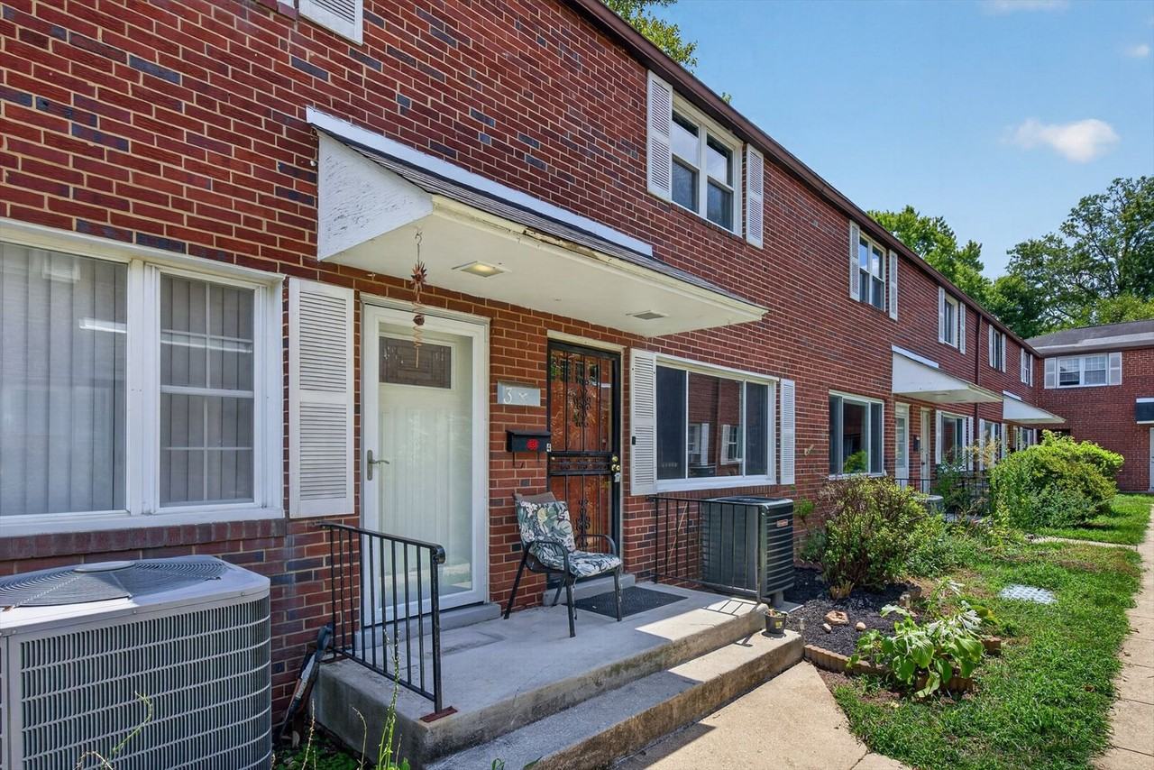 410 Main St #410-4 - Photo 2 of 16