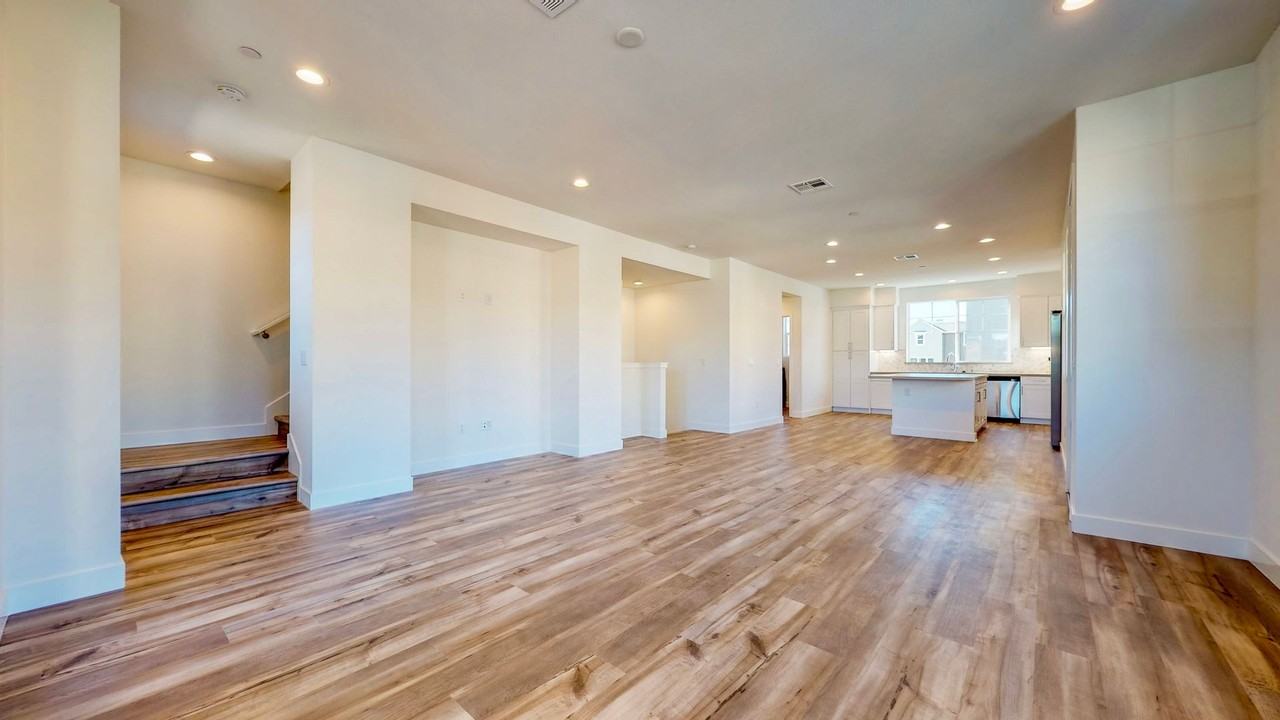 282 Gambrel Cir - Photo 7 of 22