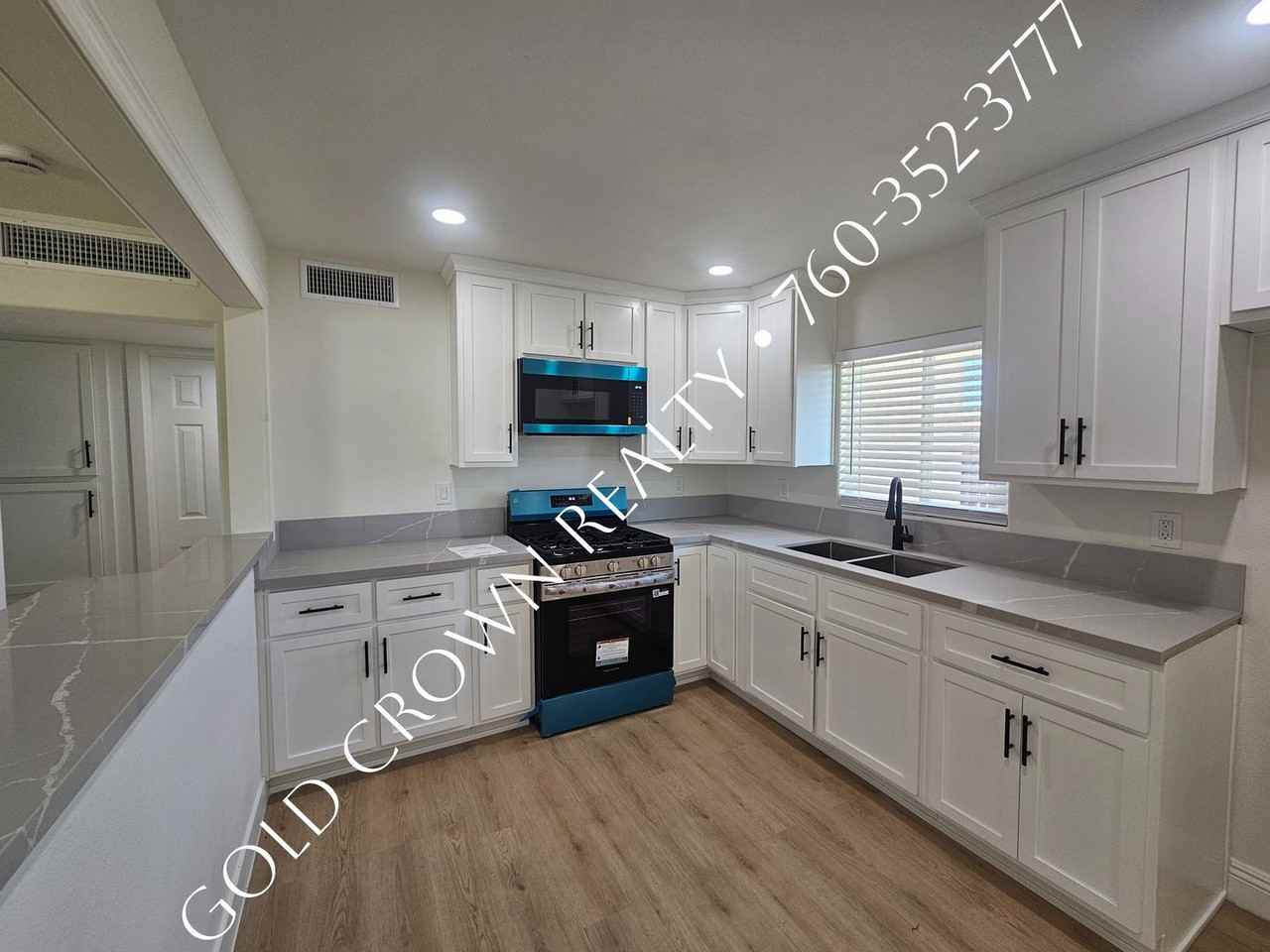 762 Woodward Ave - Photo 4 of 15